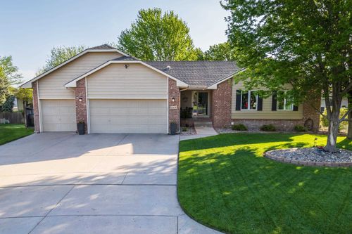 2414 N Covington Ct, Wichita, KS, 67205-2027 | Card Image
