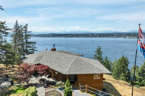 9-620 Helanton Rd, Quathiaski Cove, BC, V0P1N0 | Card Image