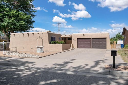 3421 Britt St Ne, Albuquerque, NM, 87111-4917 | Card Image