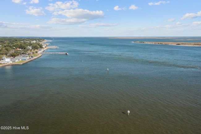 233 Ne 70 Th St, House other with 3 bedrooms, 2 bathrooms and null parking in Oak Island NC | Image 80