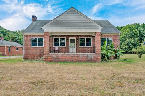 2362 W Riverside Dr, Salem, VA, 24153 | Card Image