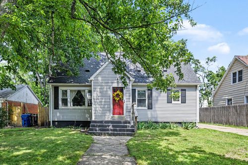 507 Summerfelt Dr, Benton Harbor, MI, 49022-5817 | Card Image