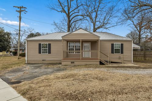 1210 Woodland Dr, Manchester, TN, 37355-2364 | Card Image