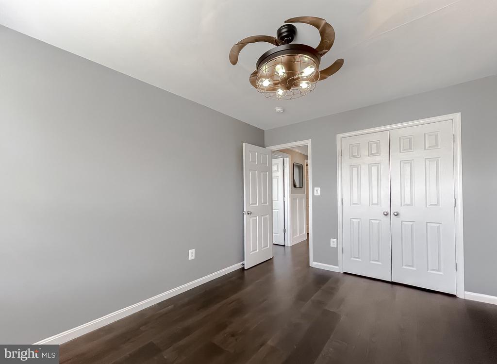 Residential Lease in LEXINGTON PARK 5