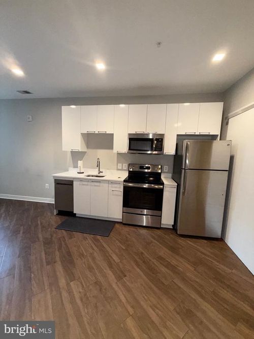 unit-208-989 S Buchanan St, ARLINGTON, VA, 22204-5952 | Card Image