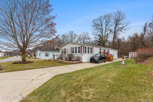 8042 Harbour Dr, Ira, MI, 48023-1850 | Card Image