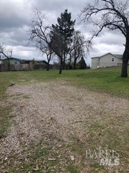 5704 Ponca Way N, Kelseyville, CA, 95451 | Card Image