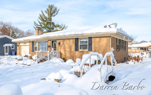 2061 Sibley St Nw, Grand Rapids, MI, 49504-5945 | Card Image