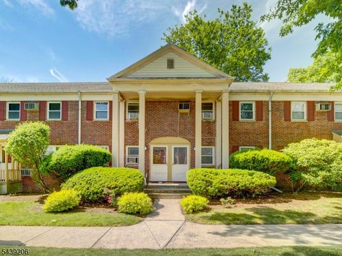 e11-500 S Center St, Orange, NJ, 07050-3150 | Card Image