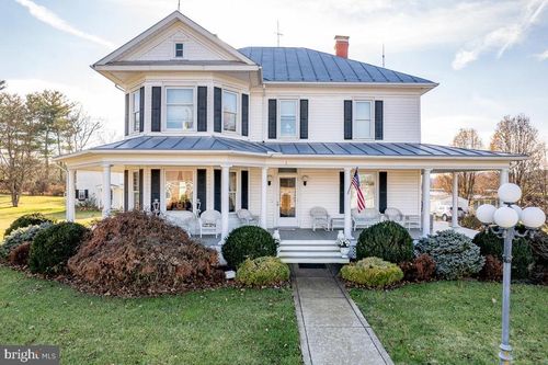 187 Houff Rd, Weyers Cave, VA, 24486-2333 | Card Image