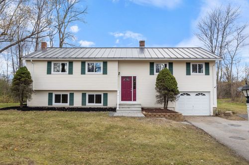 68 Exeter Rd, Kingston, NH, 03848-3113 | Card Image