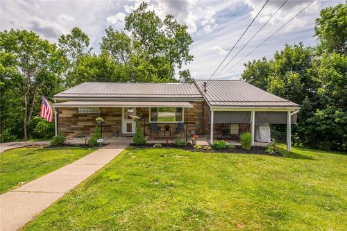 4 Ann St, Carnegie, PA, 15106-1702 | Card Image