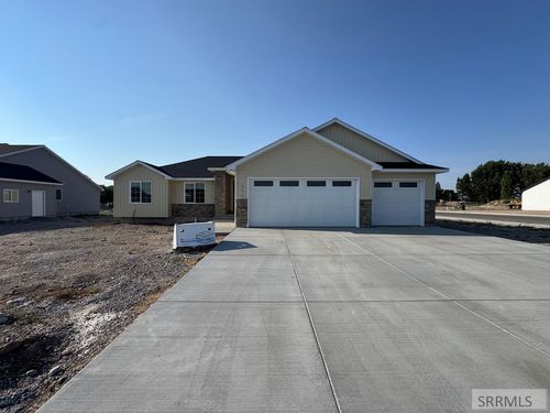 392 Kelton Way, Shelley, ID, 83274-4000 | Card Image