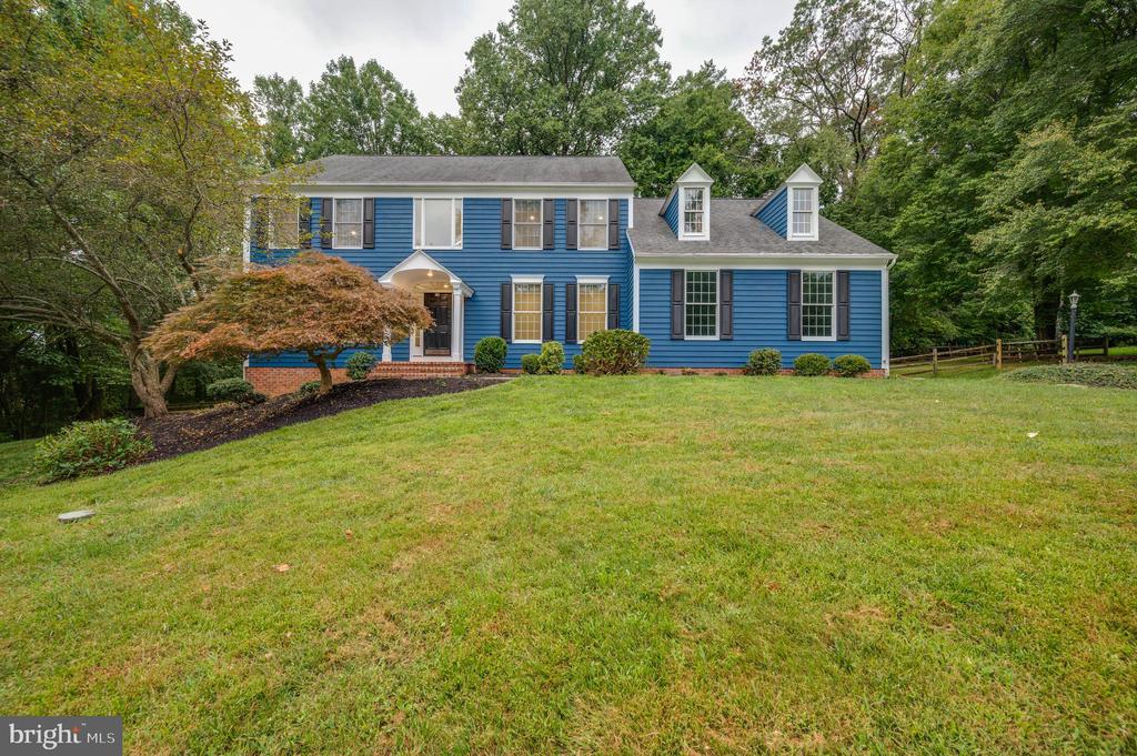 Middle Woods Ct, Parkton, MD 21120