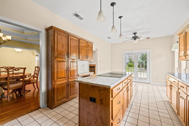 1006 Palos Verdes Dr, House other with 4 bedrooms, 3 bathrooms and 6 parking in Lakeway TX | Image 13