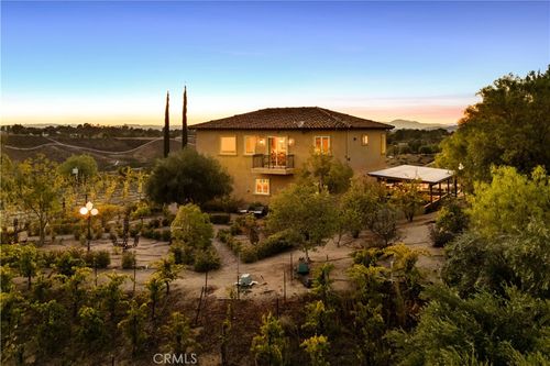 38330 De Portola Rd, Temecula, CA, 92592-8985 | Card Image