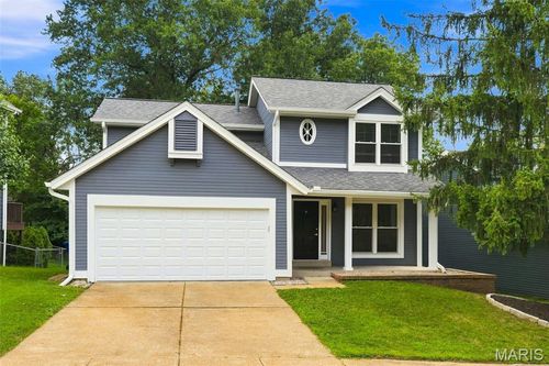 816 Ginger Wood Ct, Ballwin, MO, 63021-8439 | Card Image