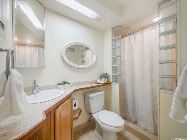 APT-315 - 87-561 Farrington Hwy, Condo with 1 bedrooms, 1 bathrooms and 1 parking in Waianae HI | Image 22