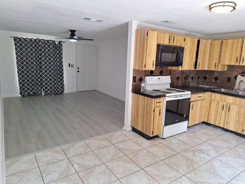 3716 Mistwood Dr, TAMPA, FL, 33619-1269 | Card Image