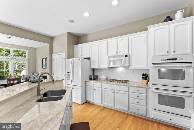 19101 Icehouse Ter, Townhouse with 3 bedrooms, 4 bathrooms and null parking in Lansdowne VA | Image 18