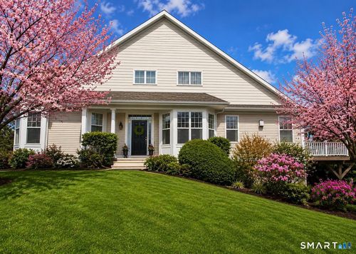 52-52 Faith Ln, Danbury, CT, 06810-7122 | Card Image