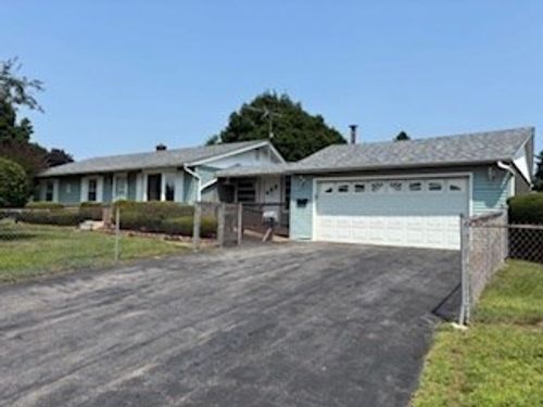 14 Squire Ln, Bellingham, MA, 02019-2125 | Card Image