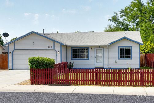 2213 E Iowa Ave, Nampa, ID, 83686-5632 | Card Image