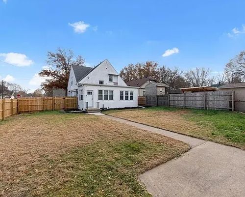 2-4253 James Ave N, Minneapolis, MN, 55412-1639 | Card Image