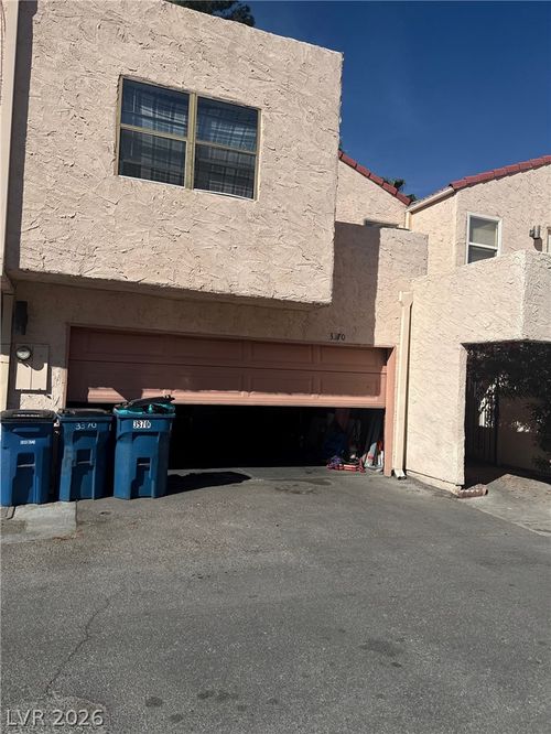 3370 Milenko Dr, Las Vegas, NV, 89121-5135 | Card Image