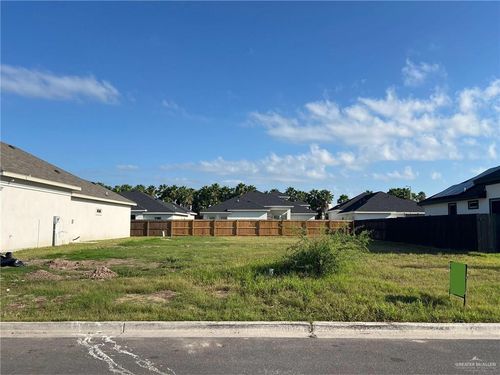 3105 E Bella Vista Ave, Alton, TX, 78573-6735 | Card Image
