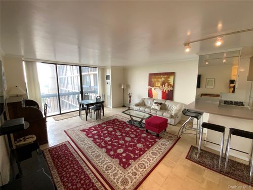 apt-9t-27110 Grand Central Pkwy, Floral Park, NY, 11005-1209 | Card Image