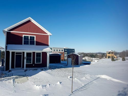 213 Leo Dr, Essex Junction, VT, 05452 | Card Image