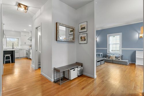20 Vale Dr, South Burlington, VT, 05403-5402 | Card Image
