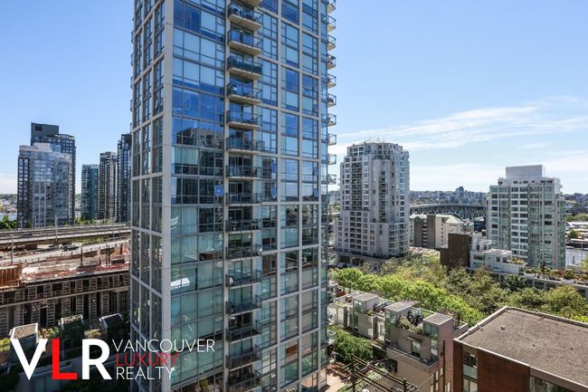 1001 - 888 Pacific Street, Condo with 2 bedrooms, 2 bathrooms and 1 parking in Vancouver BC | Image 19