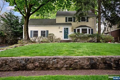 593 Ridgeland Ter, Englewood, NJ, 07631-5006 | Card Image