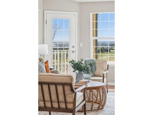5735-306-5735 N Genoa Way, Aurora, CO, 80019-2082 | Card Image