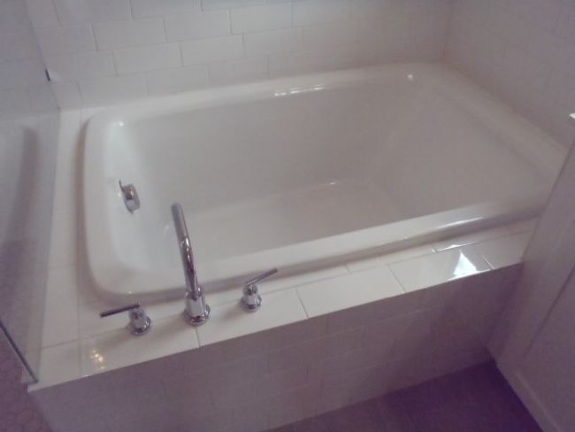 Full bath featuring a bathtub | Image 27