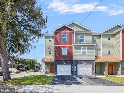 590 W 30th St, WILMINGTON, DE, 19802-3064 | Card Image