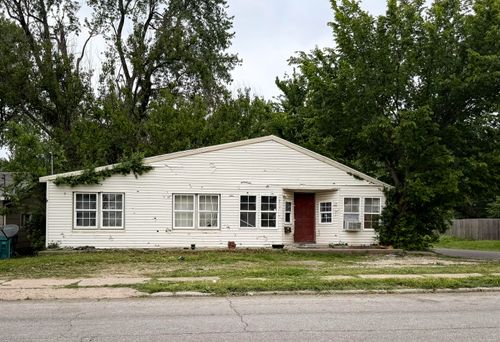 2131 W Atlantic Street, Springfield, MO, 65803 | Card Image