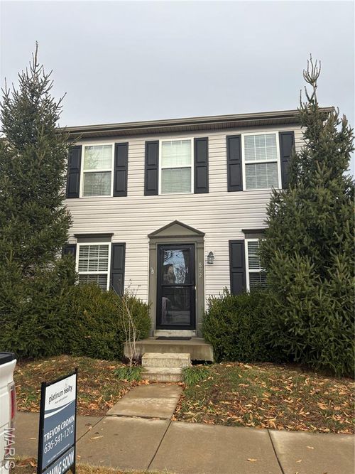 822 Waler Dr, Lake St Louis, MO, 63367-4887 | Card Image