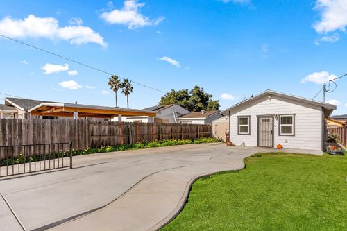 1941 101st Ave, Oakland, CA, 94603-3351 | Card Image