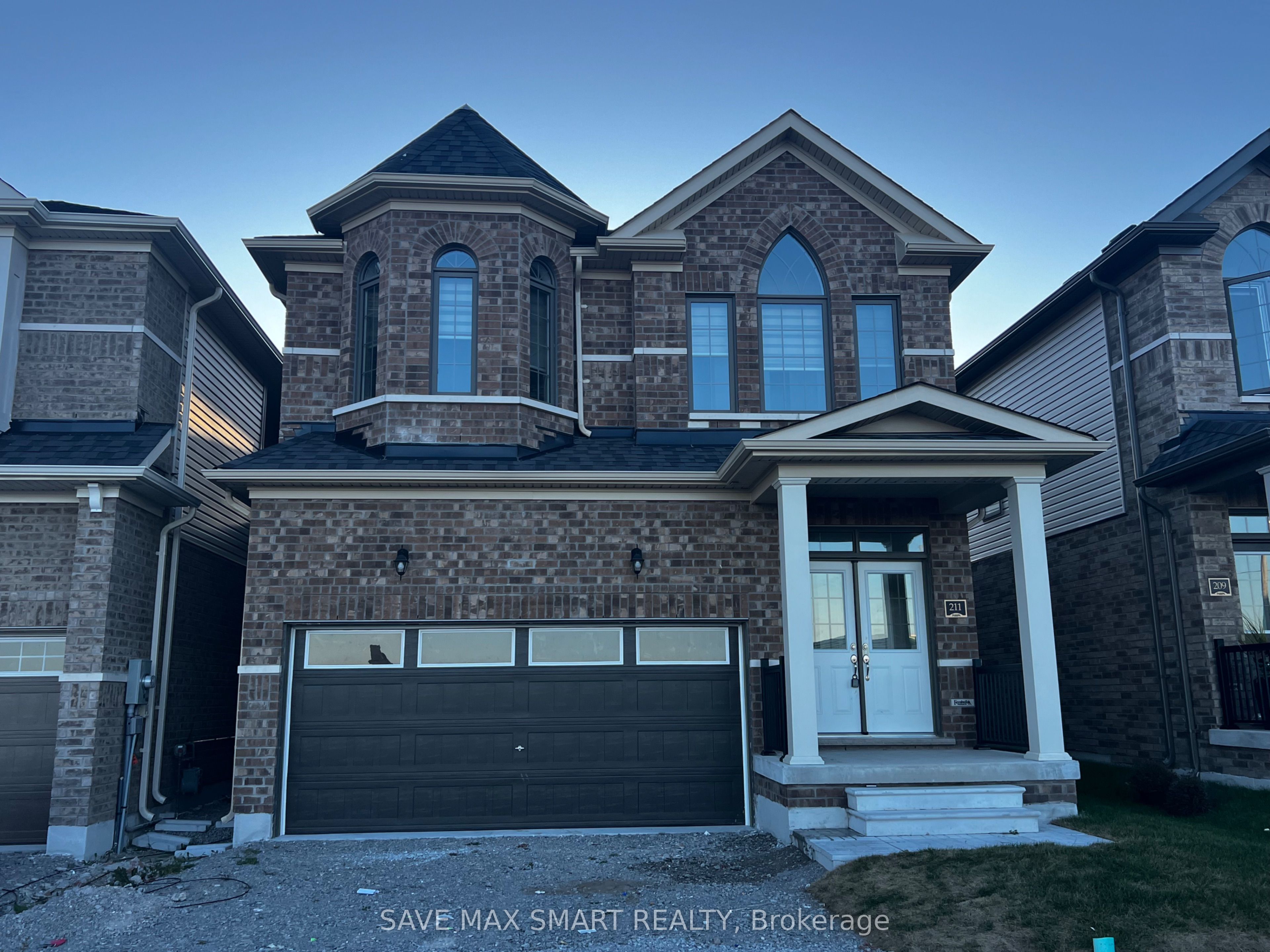 211 Terry Fox Dr, Leased in Barrie - Zoocasa