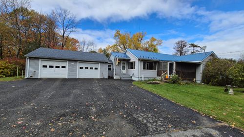 122 Washington Street, Oakland, ME, 04963 | Card Image