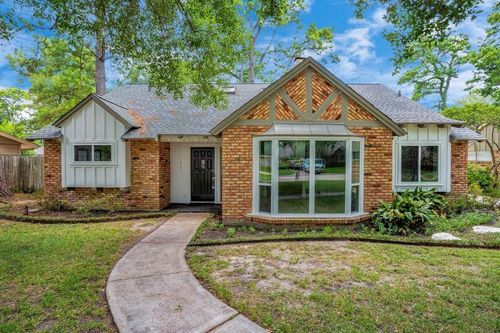 1747 Maux Dr, Houston, TX, 77043-3347 | Card Image