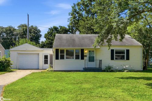 187 Indian Ter, Burlington, IA, 52601-3214 | Card Image