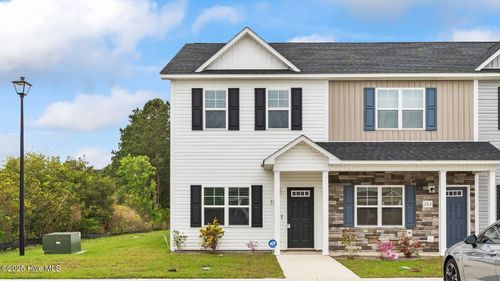 201 Alexa Pl, Jacksonville, NC, 28546-0143 | Card Image