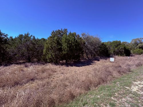 831 Haven Point Loop, New Braunfels, TX, 78132-4339 | Card Image