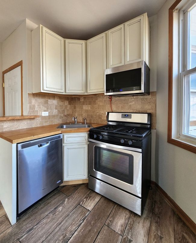3S - 1316 W 18 Th St, Condo with 1 bedrooms, 1 bathrooms and null parking in Chicago IL | Image 4