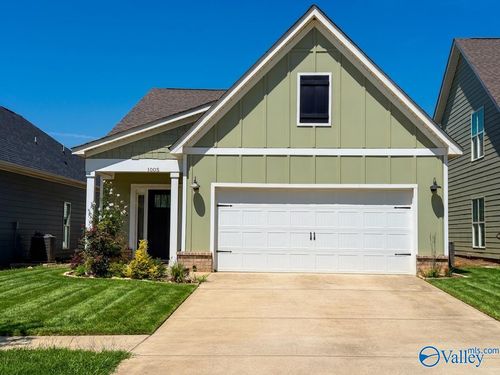 1005 Highgrove Hts Nw, Harvest, AL, 35749-5505 | Card Image