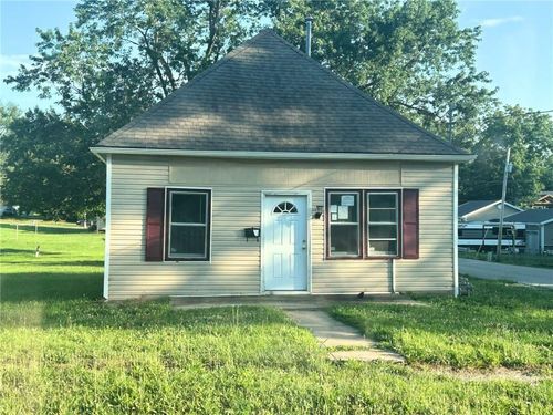 809 W Lexington St, Richmond, MO, 64085-1529 | Card Image